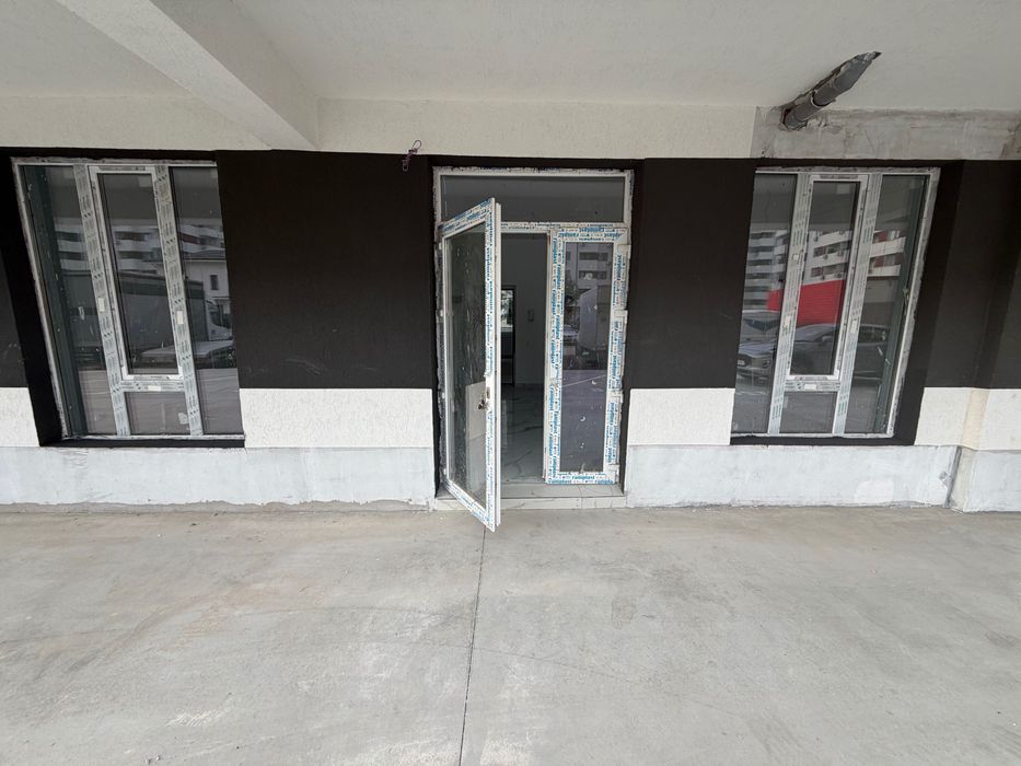 Închiriez spațiu comercial
