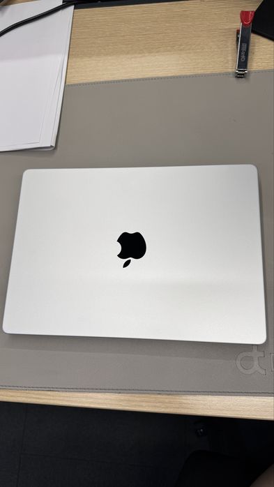 Продам Macbook Pro