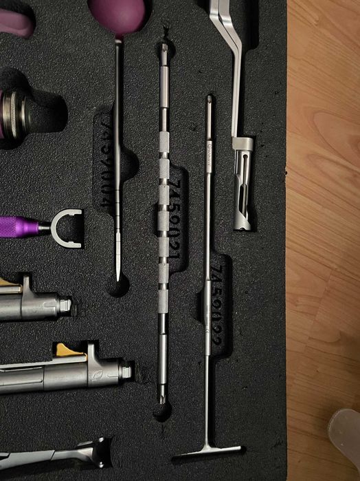 Instrumentar Nuvasive,chirurgie,clesti medicali