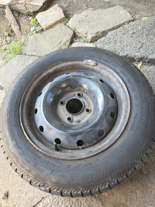 Гуми за пежо партнер берлинго и 206