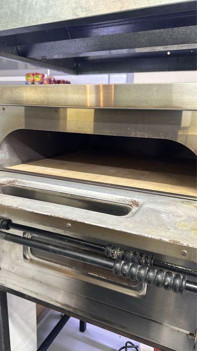 Италянский пецца печь