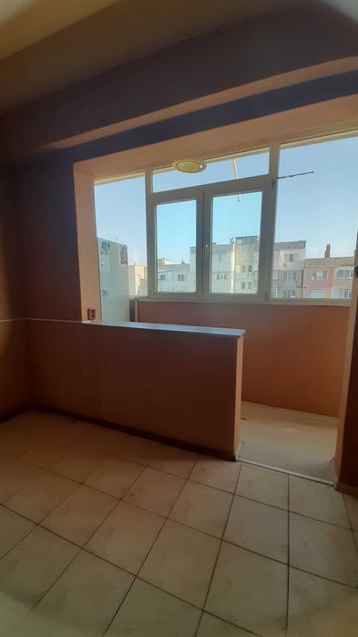 Дава се под наем Двустаен апартамент в Търговище, Център - 50 кв.м за 45390 € - Снимка #3