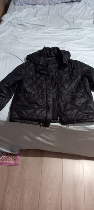Куртка женская продам
