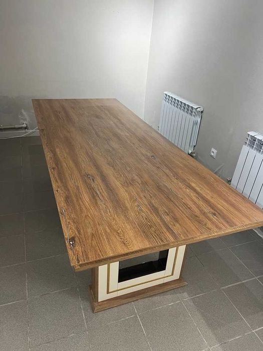 Продам мебель стол