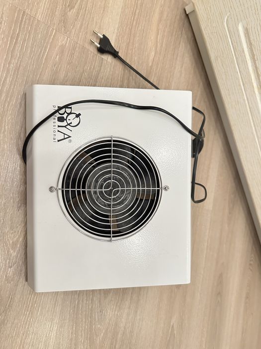 Вытяжка маникюрная фирма BOYA