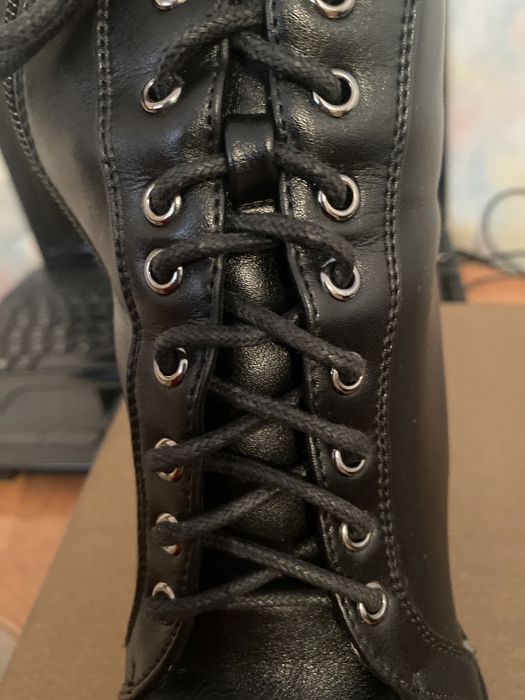 Продам сапоги новые 1 раз одевала