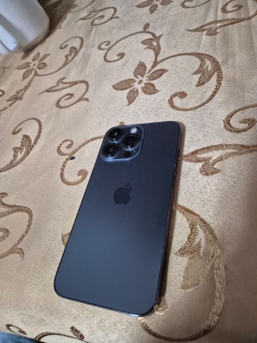 Продам айфон 13 про