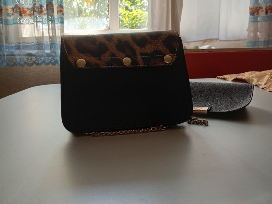 Продам маленькую сумку