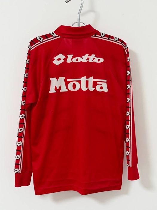 Milan lotto, Adidas Real Madrid,  Nike Inter Milan,