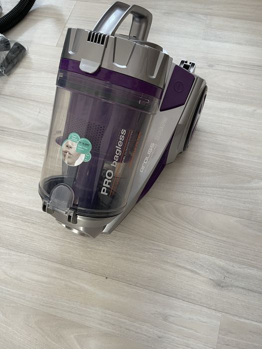 Продам новый пылесос