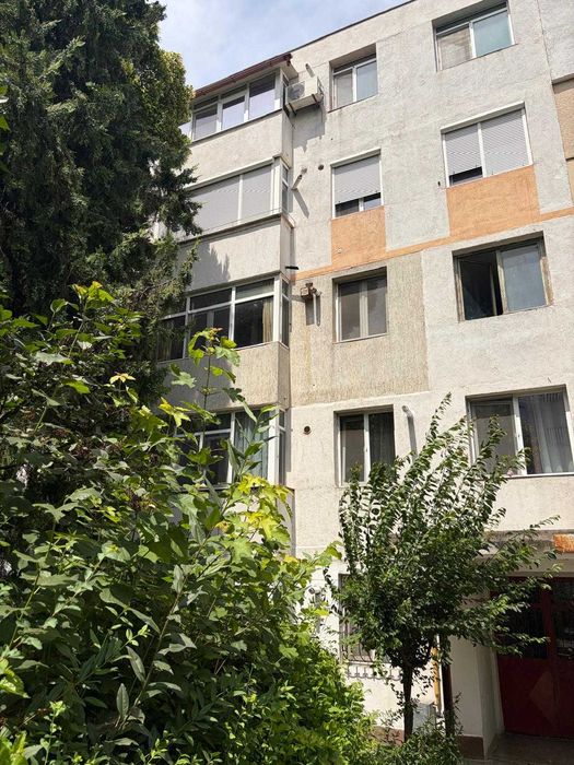 Vand apartament 2 camere - zona Catanga
