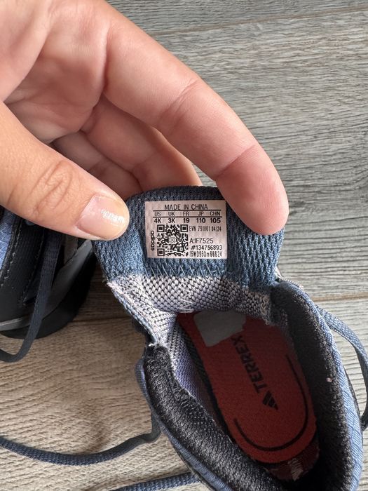 Детски зимни обувки Adidas GORE-TEX Terrex 19