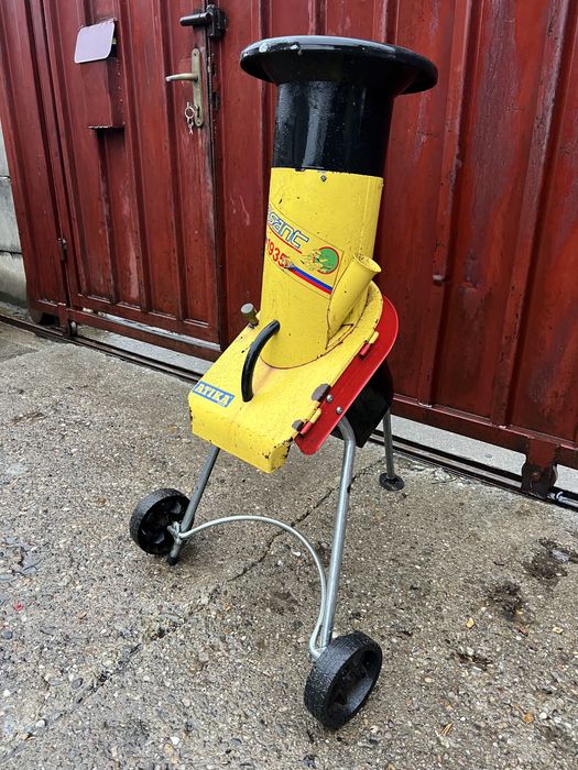 Masina de tocat crengi