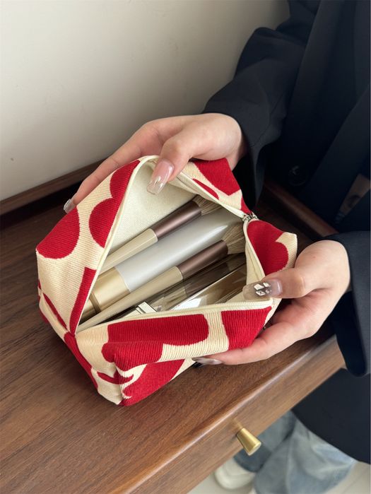 Косметичка скрдечка