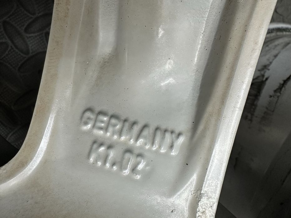 16-цола 5х112 - Audi -A3-A4