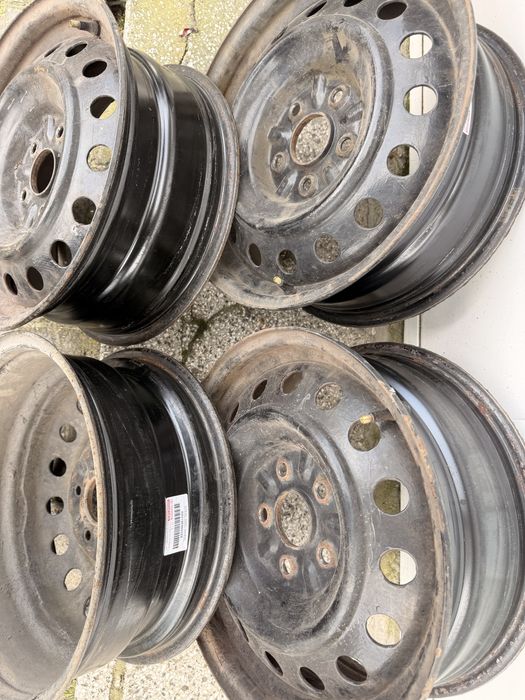 Стоманени джанти за Тойота Аурис, Корола, Приус + подаръци