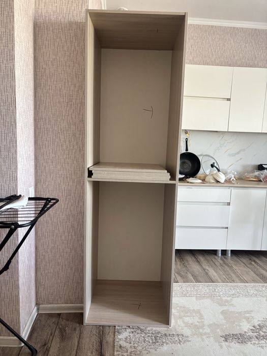 Шкаф состоения почти  новый