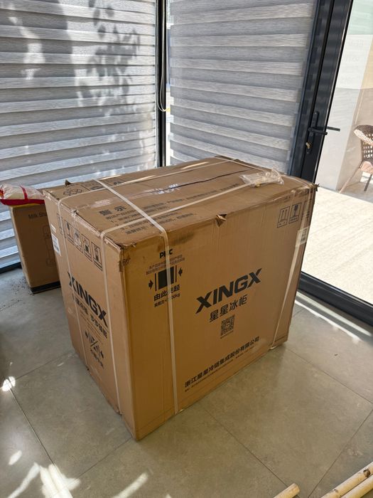 Холодильник Морозильный шкаф XINGX