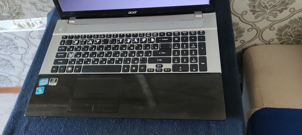 Ноутбук Acer i3 6gb озу