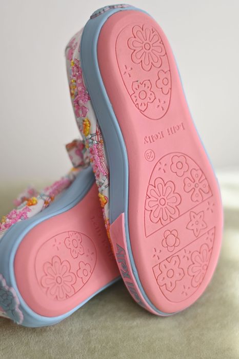 Детски пантофи и официални кожени обувки 28-29