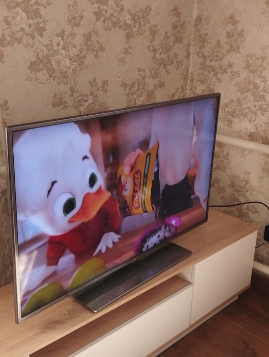 Смарт ТВ LG 47 LB 650 V -ZE