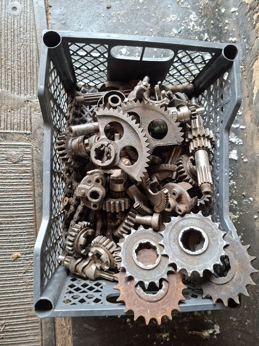 Продам запчасти иж.