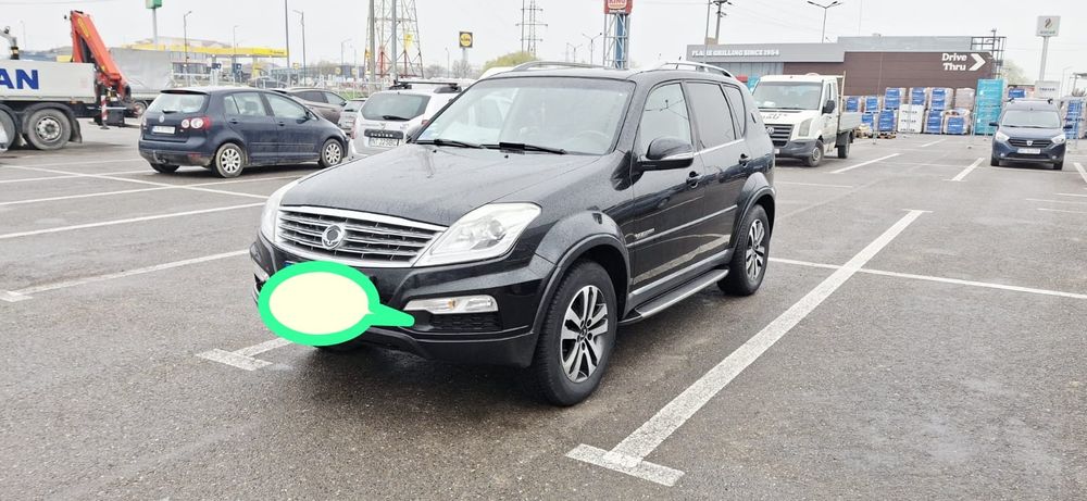 4x4 SUV SangYong Rexton
