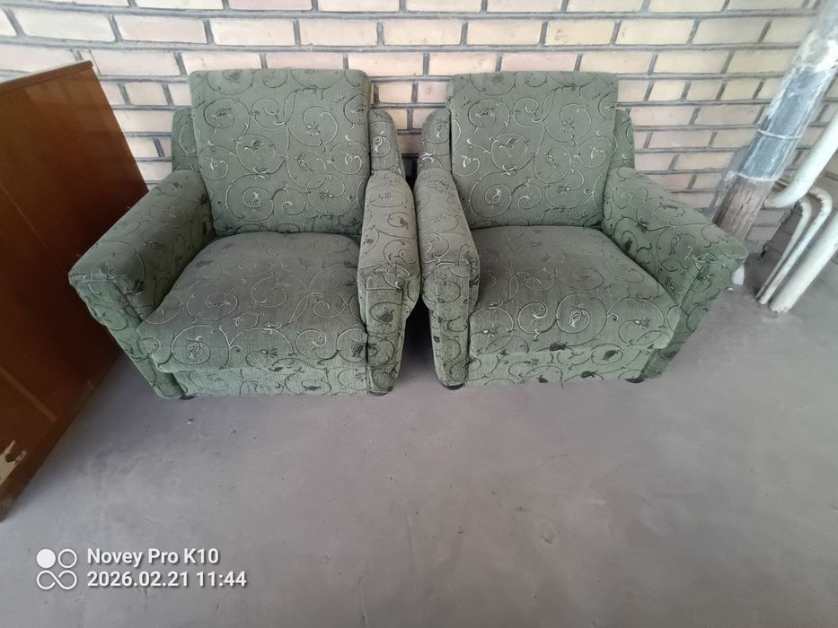 Б/у мебель, диван и 2 кресло