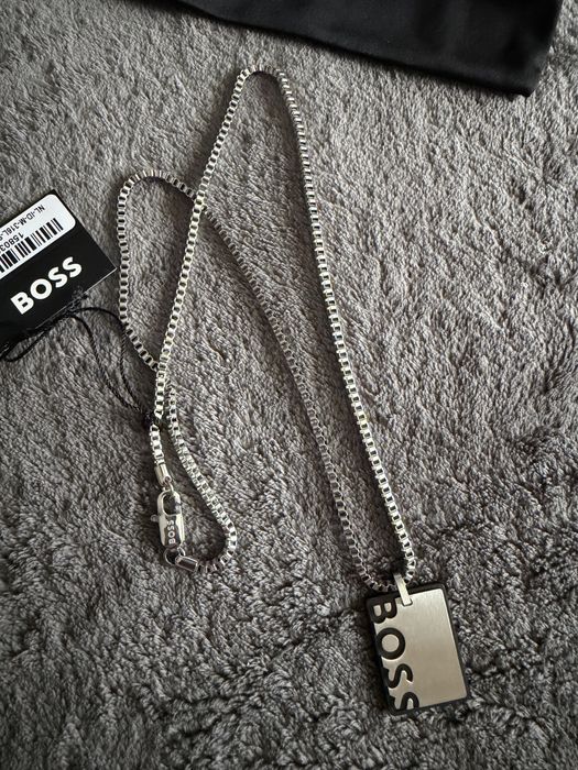 BOSS Black lant cu pandantiv modelcu logo otel inoxidabil nou original