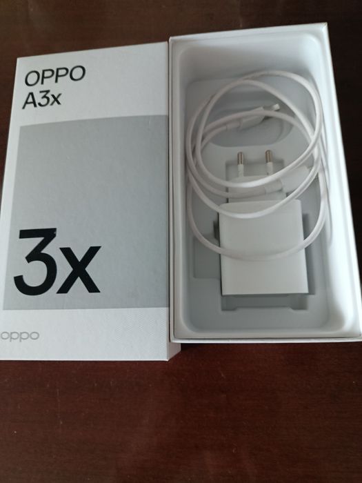 Новый Орро продам телефон.