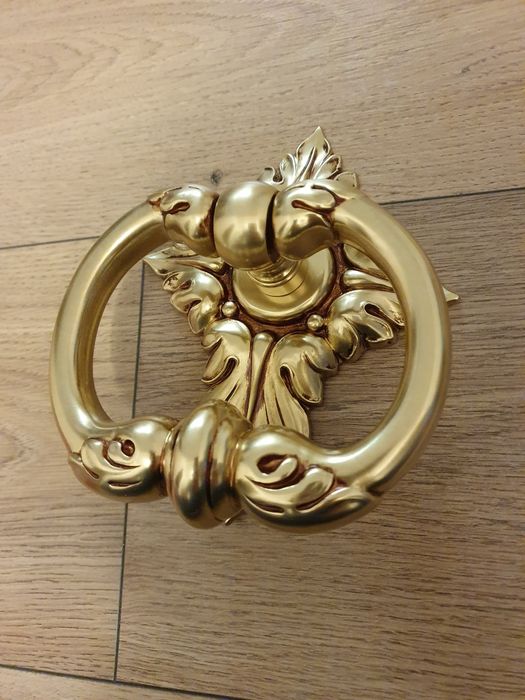 Bătător ușa intrare