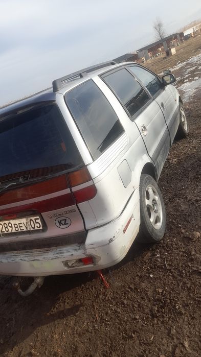 Продам митсубиси спейс вагон