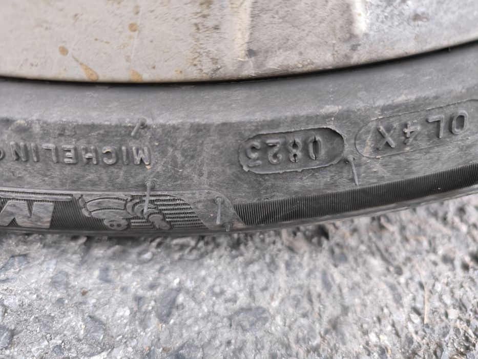 Michelin crossclimate 225/45/17 DOT23