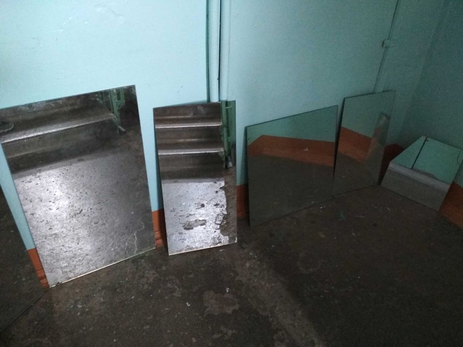 Зеркала разных размеров, б.у. в хорош сост !