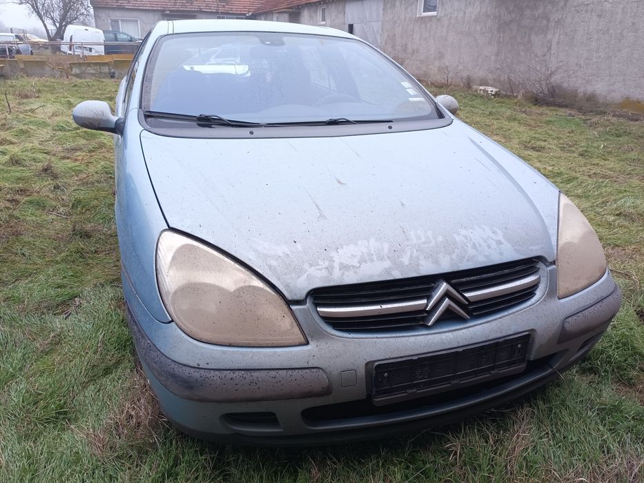 Продавам citroen c5 1.8 бензин 85 киловата на части