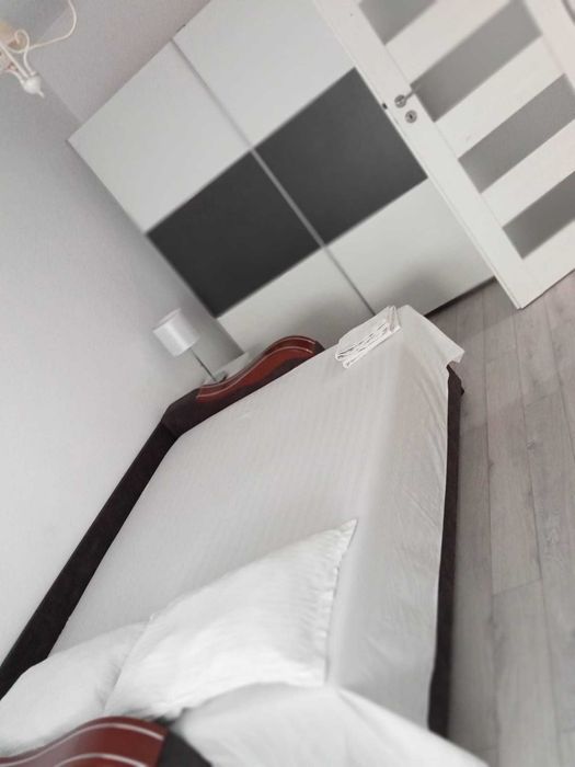 Închiriez Apartamente in Regim Hotelier 1/2/3 camere sau 2/3 ore