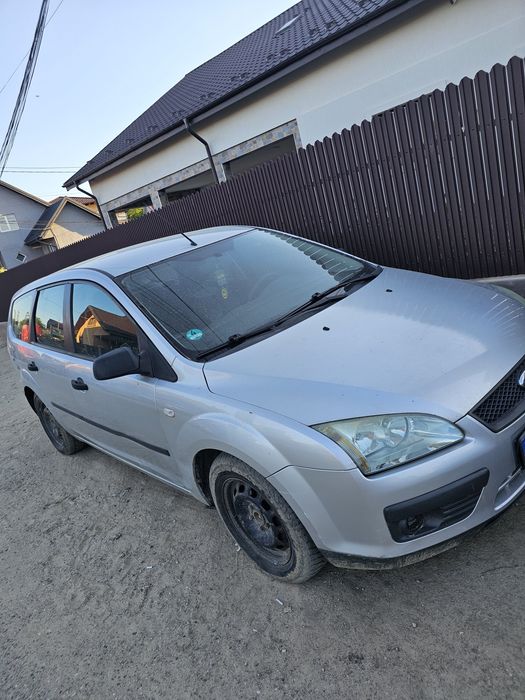 Vând/dezmembrez ford focus 2006 1.6 diesel