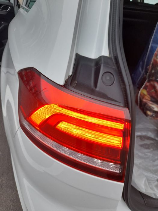 Tripla dreapta aripa Vw Passat B8