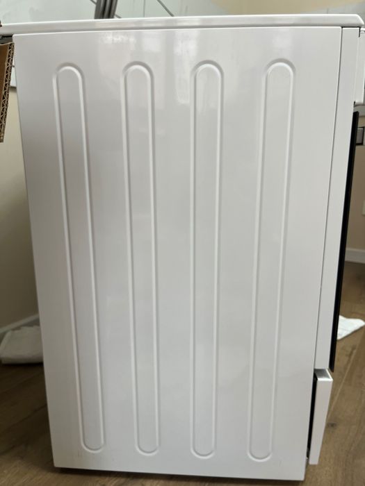 Плита с духовкой