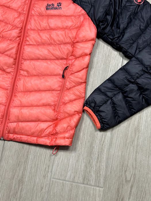 Дамско пухено яке Jack Wolfskin – размер XS, отлично състояние