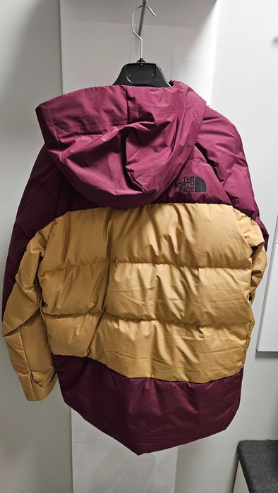 продавам яке The North Face 550 Gore-Tex ski snowboard size L ски ново