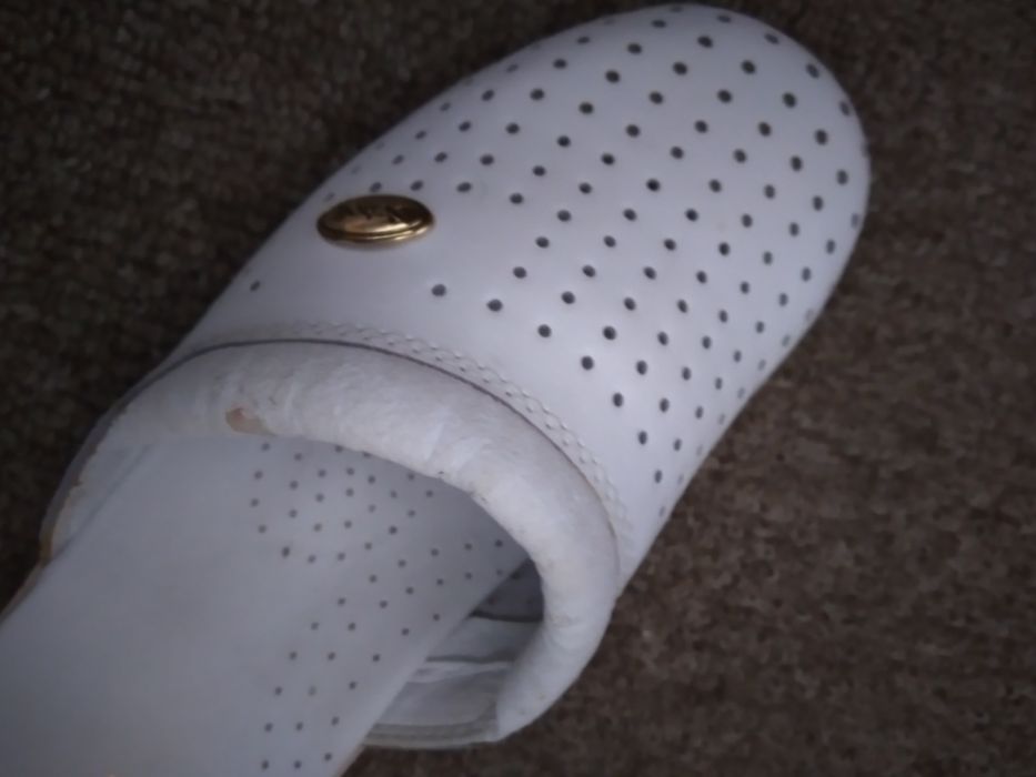 Дамски ортопедични чехли.