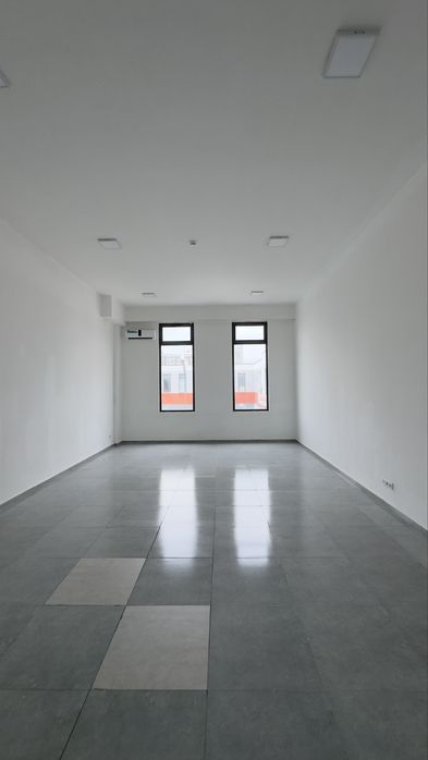 INDEX savdo majmuasida dokon ofis magazin uchun arendaga beriladi .
