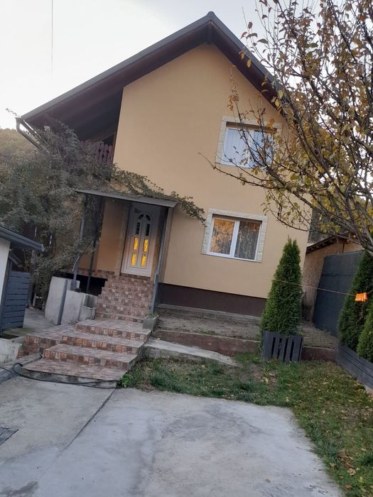 De inchiriat: Casă spațioasă cu curte în Sălicea, județul Cluj