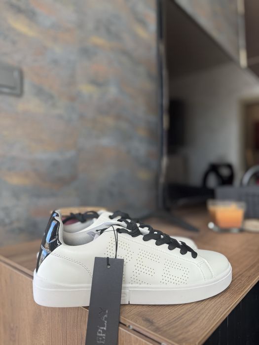 Сникърси Replay