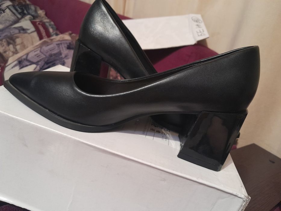 Туфли новый размер 37