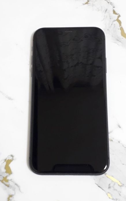 продам айфон 11