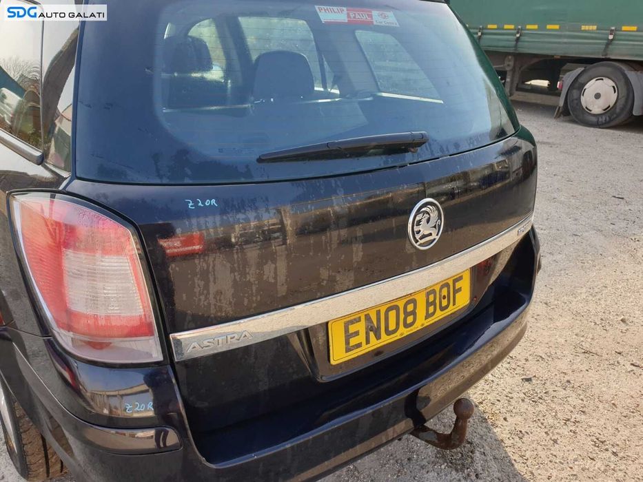 Hayon Haion Portbagaj Dezechipat cu Luneta Geam Sticla cu Inceput Rugina Opel Astra H Break Combi 2004 - 2010 Culoare Z20R