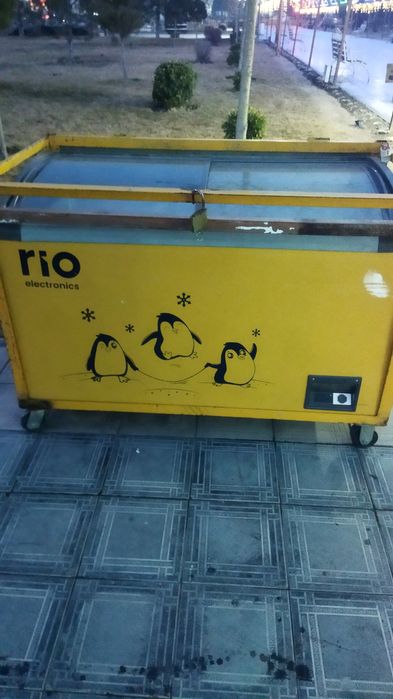 Морозильник сотилади