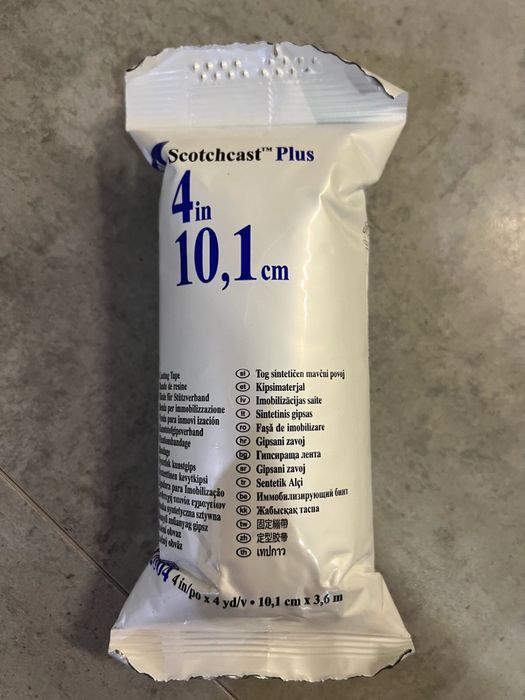 Иммобилизирующие бинты Scotchcast Plus размером 10,1см х 3,6м